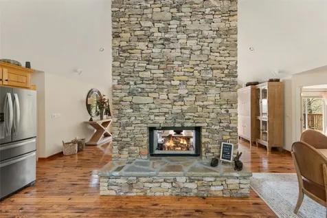 572 Mane Street Glenville NC 28736