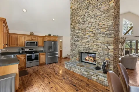 572 Mane Street Glenville NC 28736