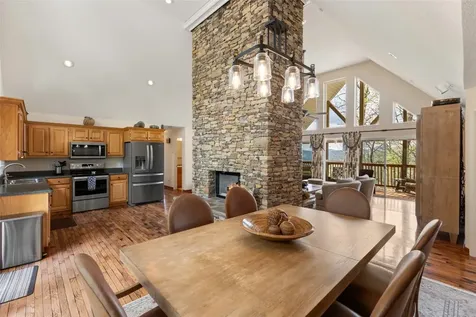 572 Mane Street Glenville NC 28736