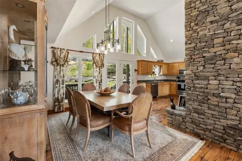 572 Mane Street Glenville NC 28736