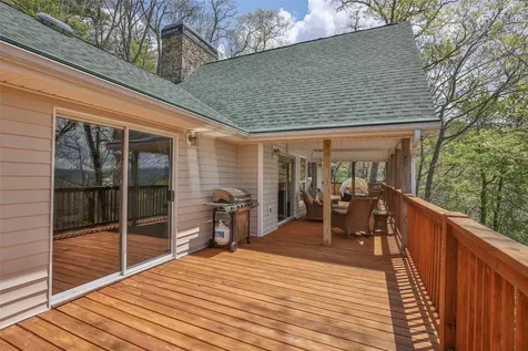 572 Mane Street Glenville NC 28736