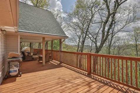 572 Mane Street Glenville NC 28736