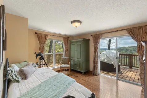 572 Mane Street Glenville NC 28736