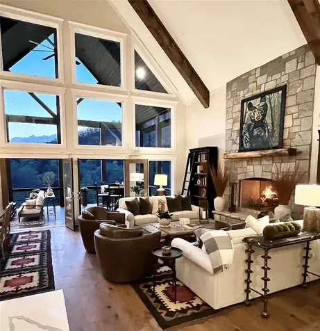 207 Comanche Road Cullowhee NC 28723