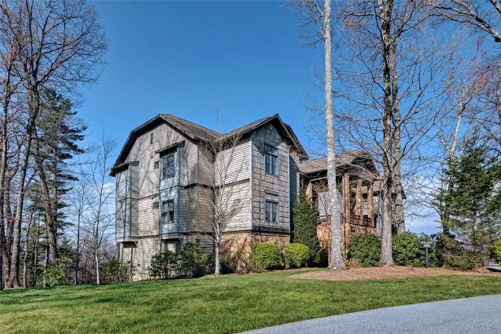 590 Chattooga Ridge Trail Cashiers NC 28717