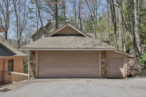 166 The Rapids Sapphire NC 28774