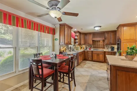 166 The Rapids Sapphire NC 28774