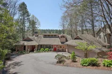 166 The Rapids Sapphire NC 28774