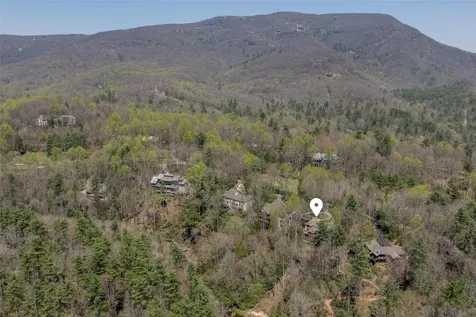 166 The Rapids Sapphire NC 28774