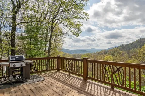 1725 Buckberry Drive Sapphire NC 28774