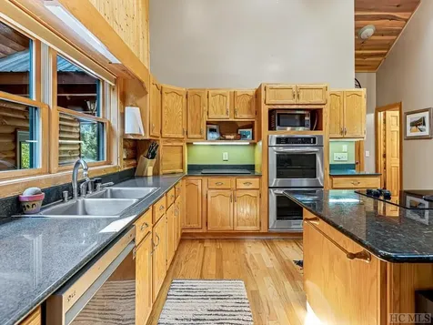 338 Fox Ridge Road Lake Toxaway NC 28747