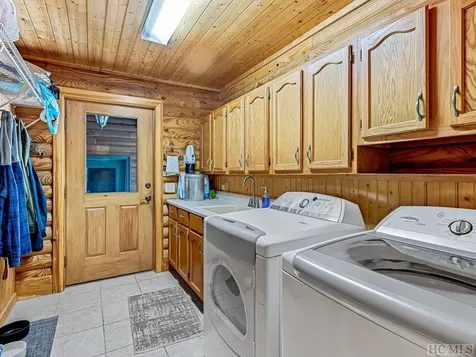 338 Fox Ridge Road Lake Toxaway NC 28747