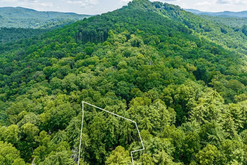 6 Tocami Club Drive Cullowhee NC 28723