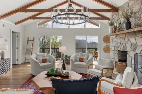 814 Dog Mountain Road Highlands NC 28741