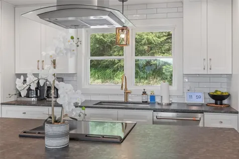 814 Dog Mountain Road Highlands NC 28741