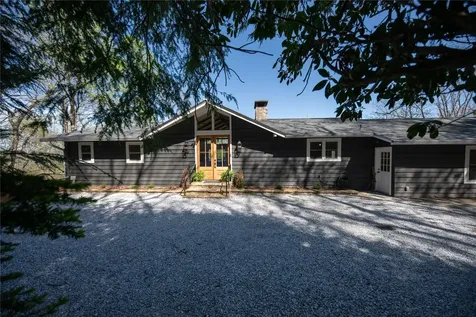 814 Dog Mountain Road Highlands NC 28741