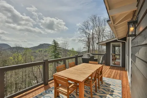 814 Dog Mountain Road Highlands NC 28741