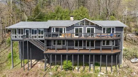814 Dog Mountain Road Highlands NC 28741