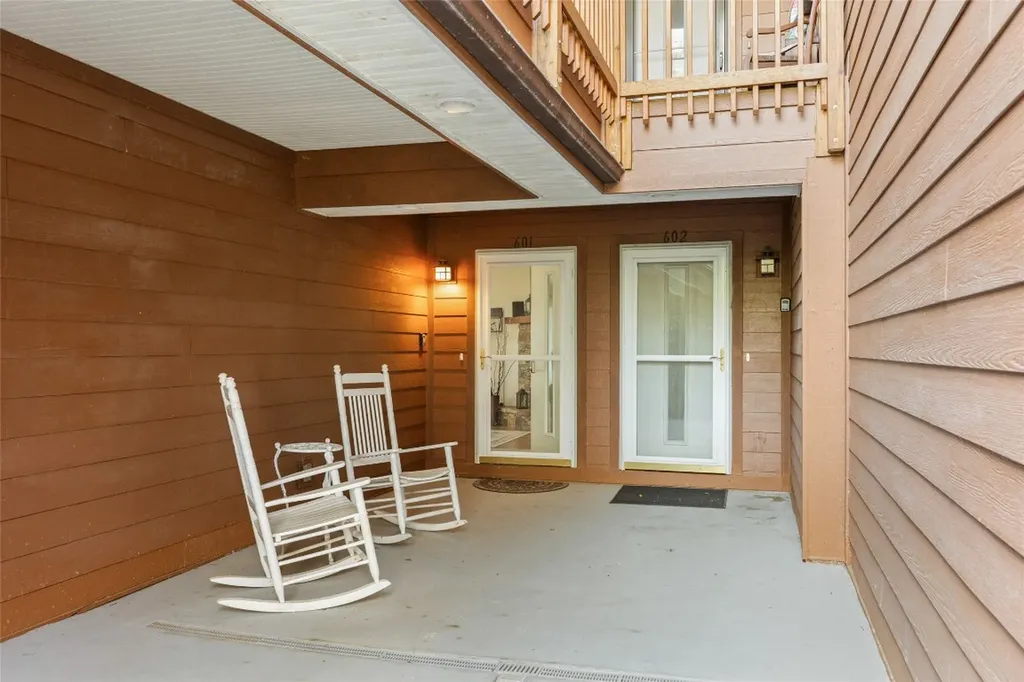 135 Toxaway Views Drive Lake Toxaway NC 28747