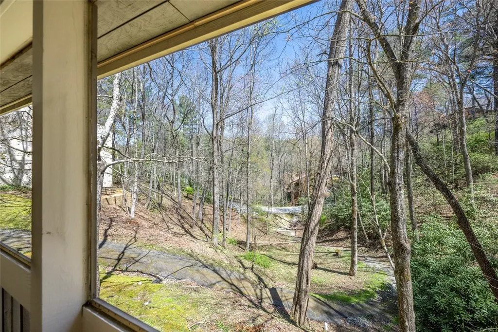 99 Dogwood Knob Lane Sapphire NC 28774