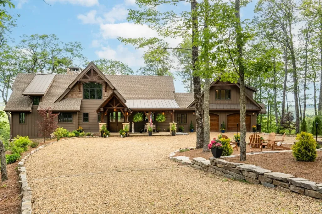 281 High Cliffs Road Cashiers NC 28717