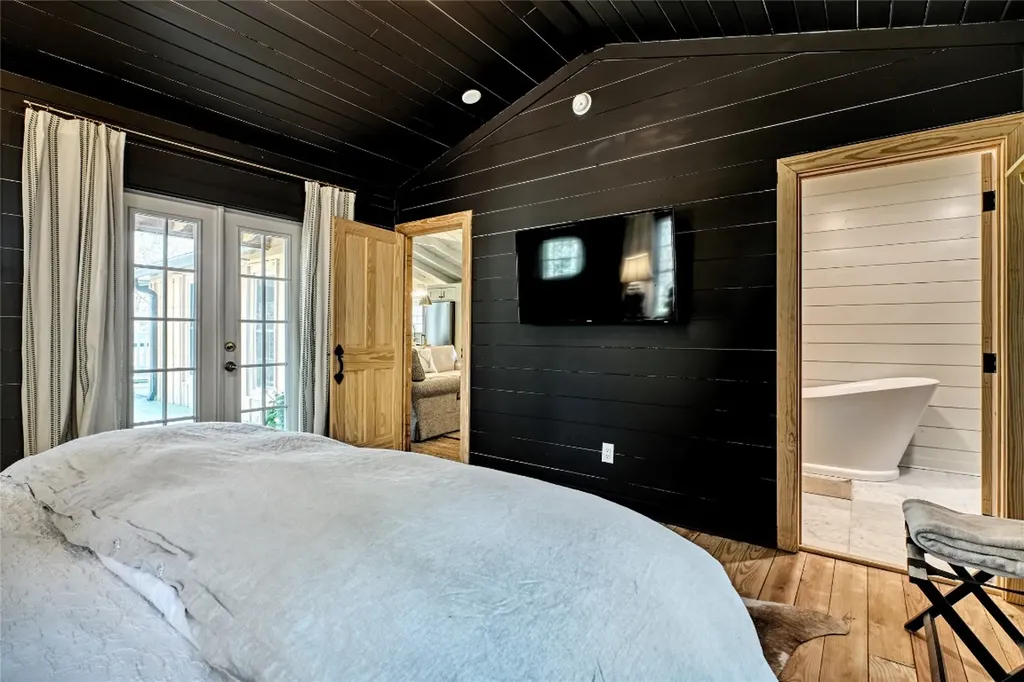 489 Lance Cashiers NC 28717