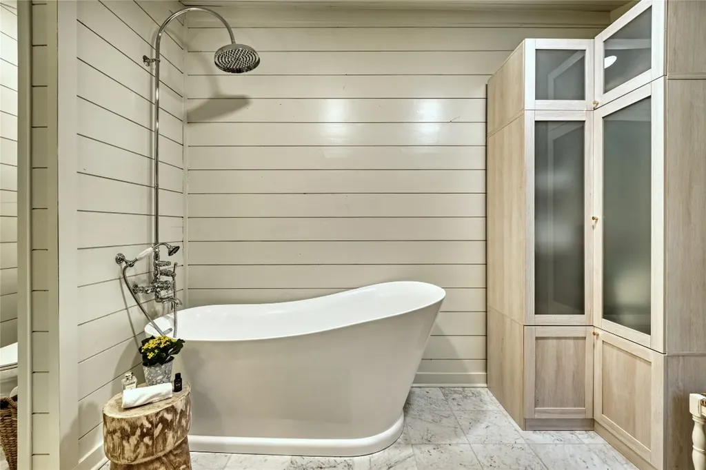 489 Lance Cashiers NC 28717