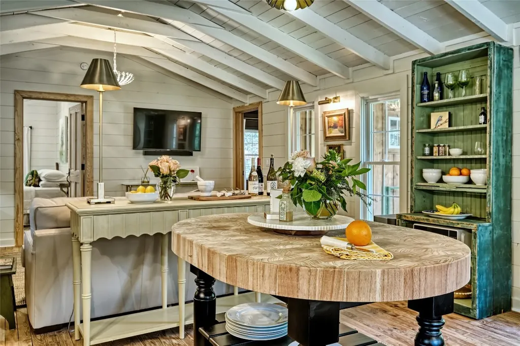 489 Lance Cashiers NC 28717