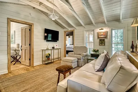 489 Lance Cashiers NC 28717