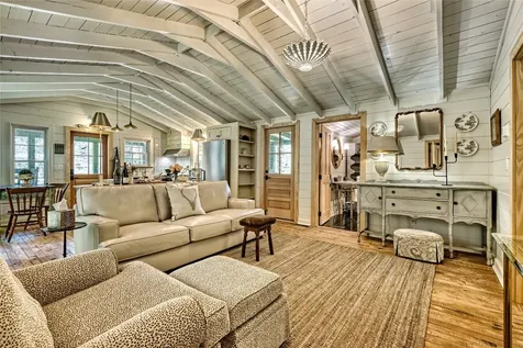 489 Lance Cashiers NC 28717