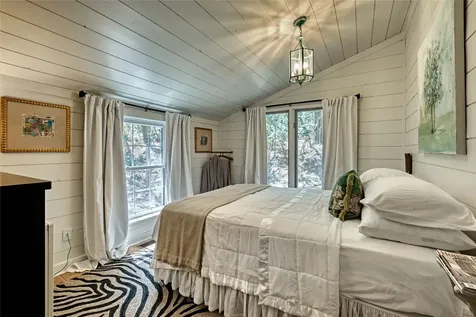 489 Lance Cashiers NC 28717