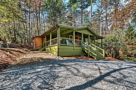 489 Lance Cashiers NC 28717