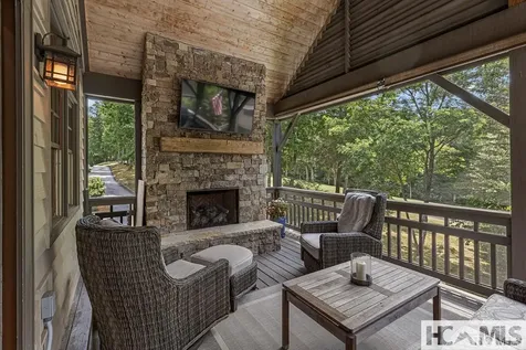 71 Cart Path Cullowhee NC 28723