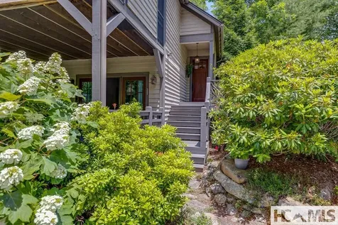 71 Cart Path Cullowhee NC 28723