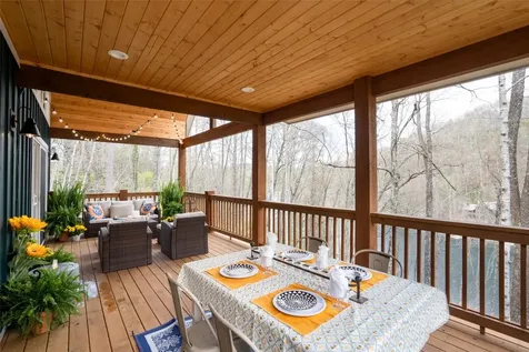 1018 N Norton Road Cashiers NC 28717
