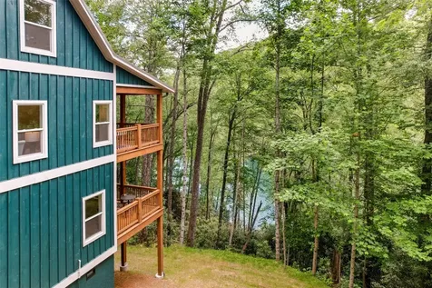1018 N Norton Road Cashiers NC 28717
