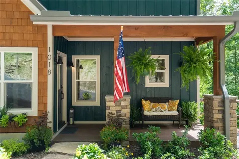 1018 N Norton Road Cashiers NC 28717