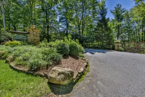 Lot 11 Lake Osseroga Drive Highlands NC 28741