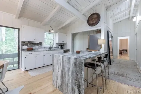 311 Hemlock Drive Highlands NC 28741