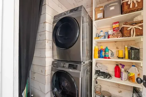 290 Blue Ridge Lane Cashiers NC 28717