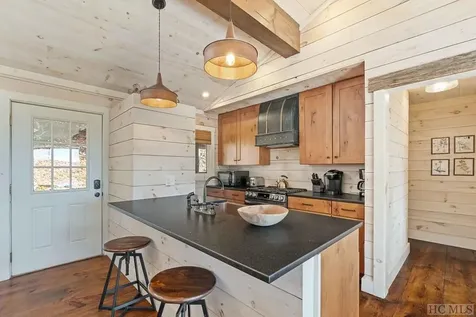 290 Blue Ridge Lane Cashiers NC 28717