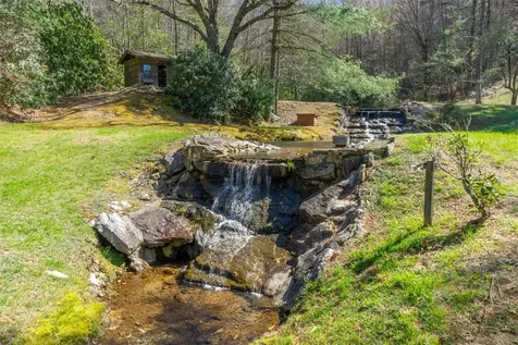 424 Receptive Drive Glenville NC 28736