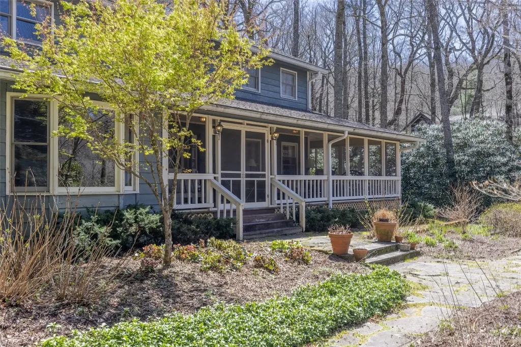 421 Moorewood Circle Highlands NC 28741