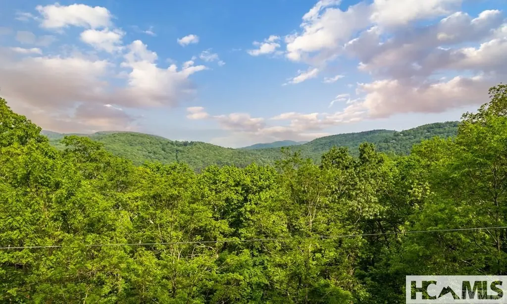 Lo 50a Bobby Jones Road Highlands NC 28741