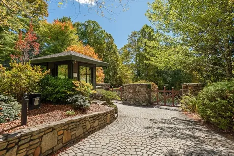 19 Indian Falls Way Lake Toxaway NC 28747