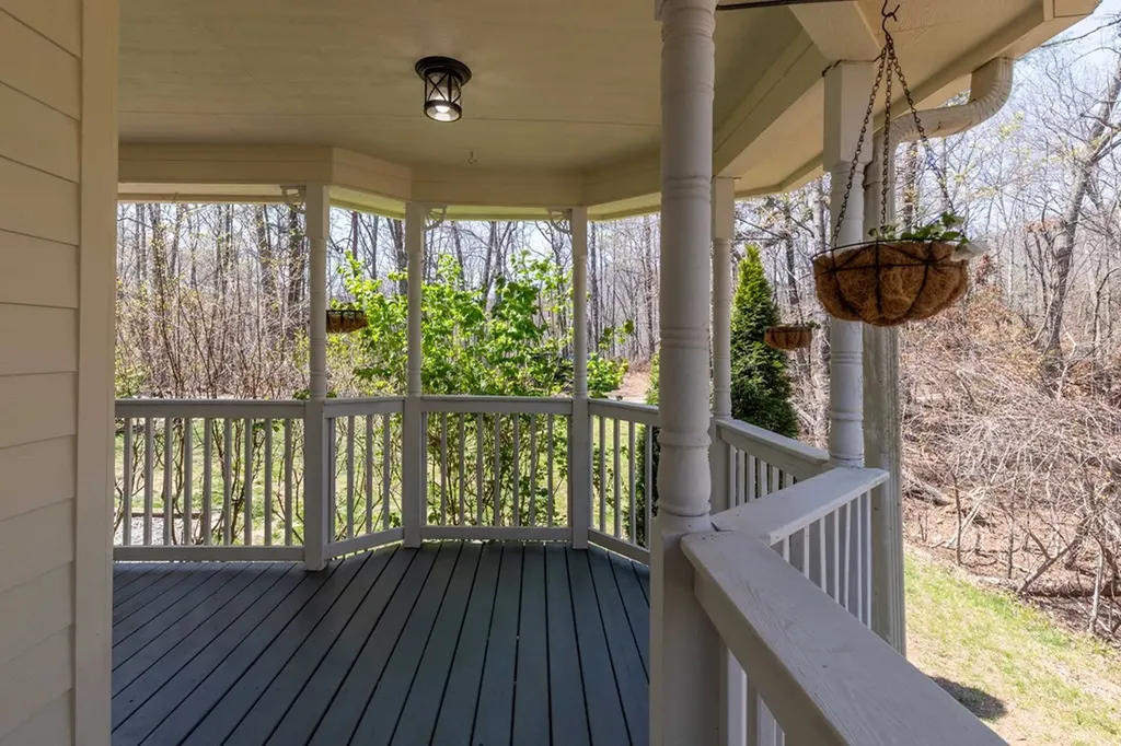 224 Concord Lane Tuckasegee NC 28783