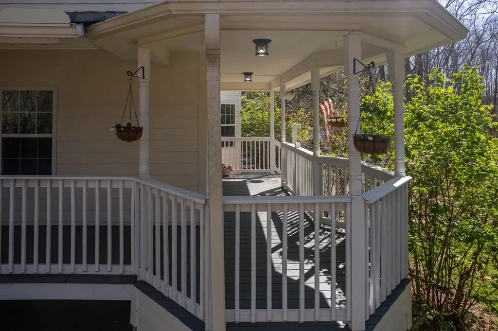 224 Concord Lane Tuckasegee NC 28783