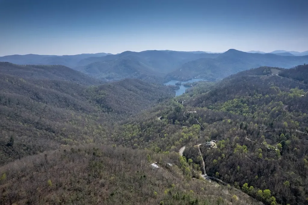 224 Concord Lane Tuckasegee NC 28783