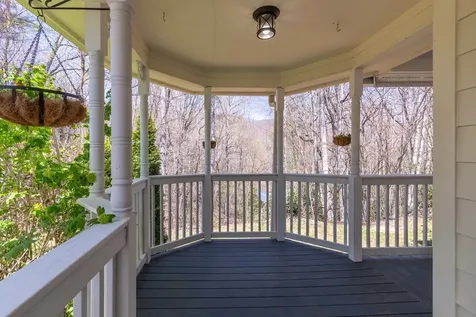 224 Concord Lane Tuckasegee NC 28783