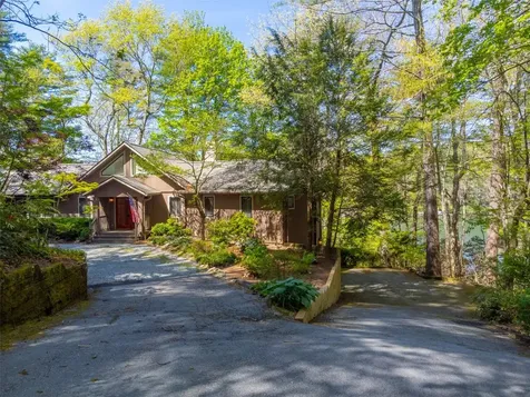 320 Club Drive Sapphire NC 28774